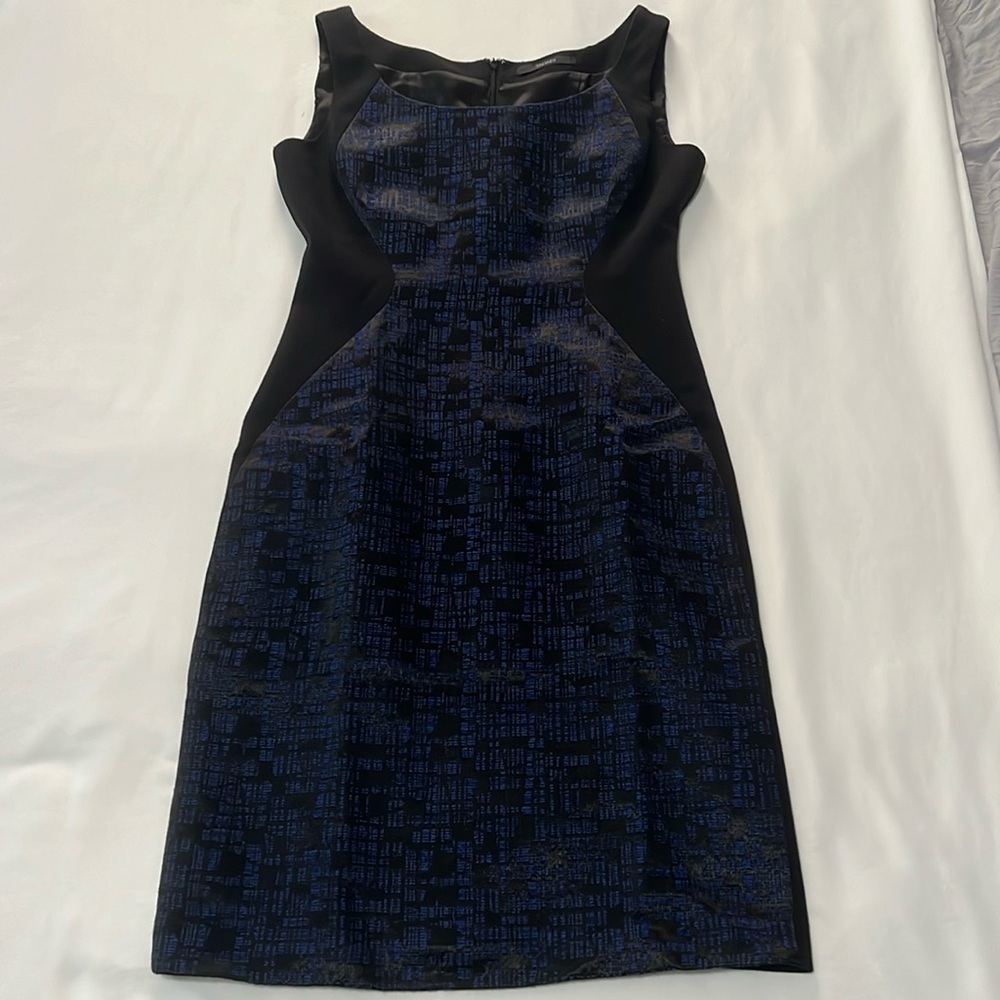 Tahari Black/Navy Sleeveless Sheath Dress